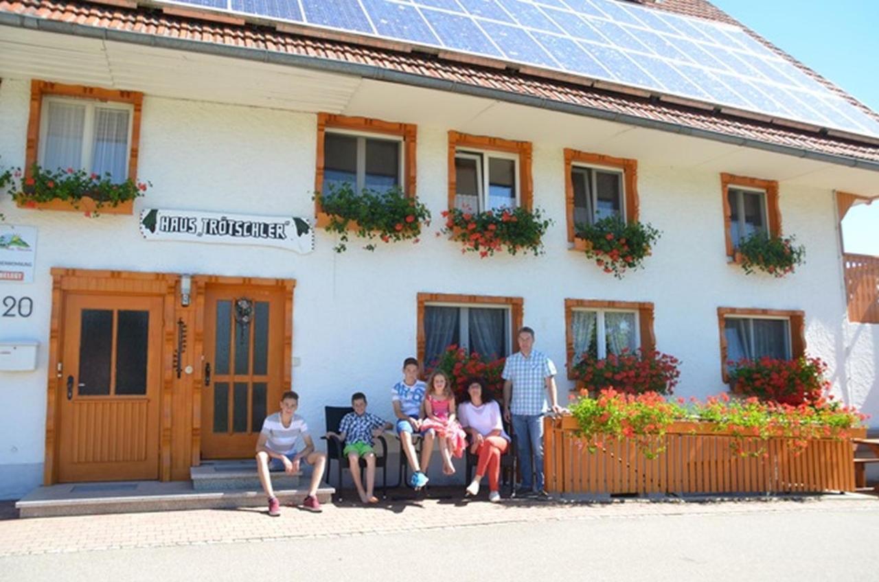 Apartmenthaus Troetschler Weilheim Экстерьер фото